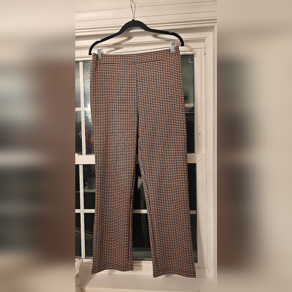 Size large. NWT Sanctuary pants
